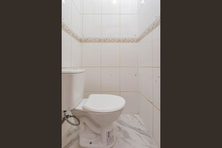Banheiro de kitnet/studio para alugar com 1 quarto, 10m² em Paraíso, São Paulo
