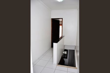 Casa para alugar com 235m², 3 quartos e 2 vagasCorredor