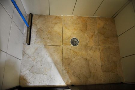 Casa para alugar com 235m², 3 quartos e 2 vagasBanheiro Social