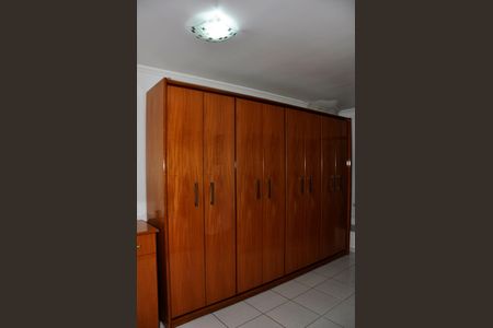 Casa para alugar com 235m², 3 quartos e 2 vagasSuíte