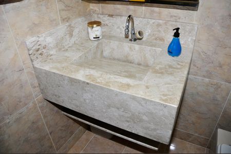 Casa para alugar com 235m², 3 quartos e 2 vagasBanheiro da Suíte