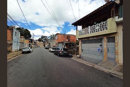 Casa para alugar com 235m², 3 quartos e 2 vagasFachada