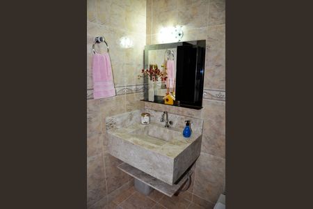 Casa para alugar com 235m², 3 quartos e 2 vagasBanheiro da Suíte