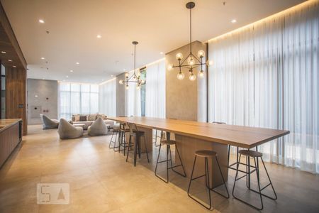 Apartamento à venda com 34m², 1 quarto e 1 vaga Apartamento à venda com 34m², 1 quarto e 1 vagaHall social