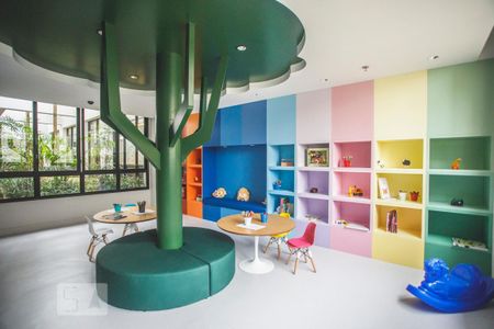 Apartamento à venda com 34m², 1 quarto e 1 vaga Apartamento à venda com 34m², 1 quarto e 1 vagaBrinquedoteca