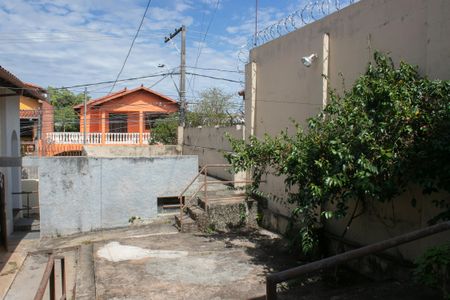 Casa à venda com 128m², 5 quartos e 1 vagaÁrea externa