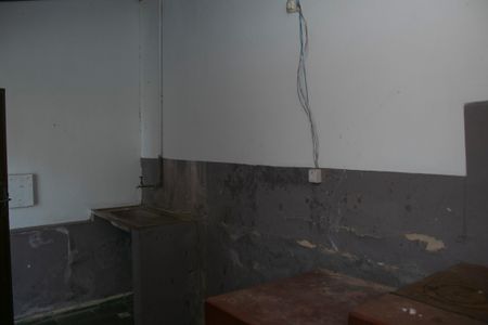 Casa à venda com 128m², 5 quartos e 1 vagaÁrea externa - Fogão a lenha