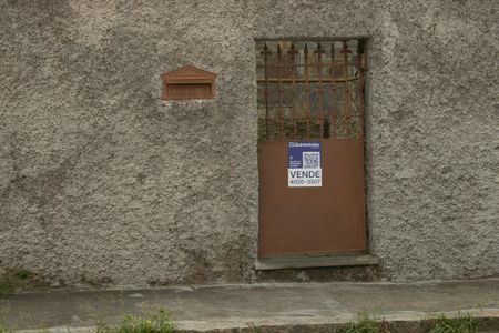 Casa à venda com 128m², 5 quartos e 1 vagainstalação de placa