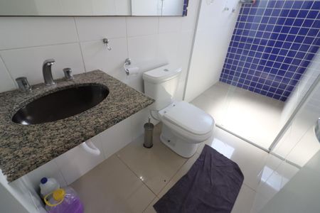 Banheiro de casa para alugar com 1 quarto, 80m² em Pestana, Osasco