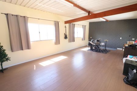 Sala de casa para alugar com 1 quarto, 80m² em Pestana, Osasco