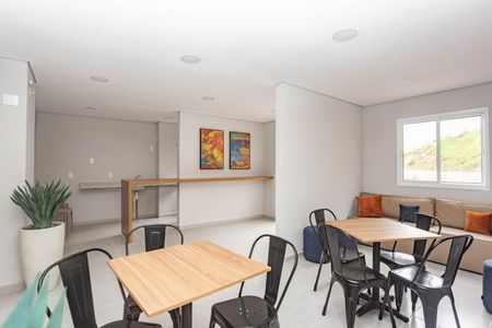 Apartamento para alugar com 29m², 1 quarto e sem vagaÁrea comum - Salão de festas