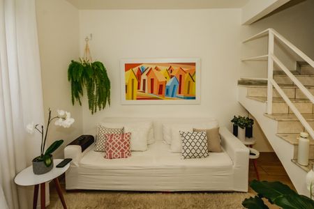 Casa à venda com 3 quartos, 120m² em Castelo, Belo Horizonte