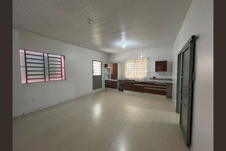 Casa à venda com 163m², 3 quartos e 2 vagas Casa à venda com 163m², 3 quartos e 2 vagasCozinha