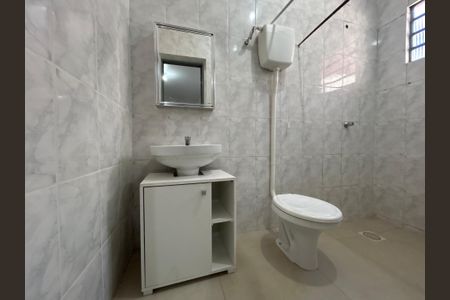 Casa à venda com 163m², 3 quartos e 2 vagas Casa à venda com 163m², 3 quartos e 2 vagasBanheiro Social