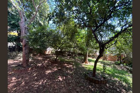 Casa à venda com 163m², 3 quartos e 2 vagas Casa à venda com 163m², 3 quartos e 2 vagasPátio