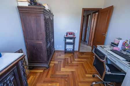 Apartamento à venda com 224m², 5 quartos e 3 vagasquarto 3