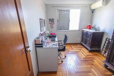 Apartamento à venda com 224m², 5 quartos e 3 vagasquarto 3