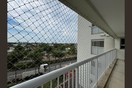 Apartamento à venda com 192m², 4 quartos e 3 vagas Apartamento à venda com 192m², 4 quartos e 3 vagasSuíte 3 - Varanda