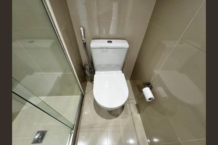 Apartamento à venda com 192m², 4 quartos e 3 vagas Apartamento à venda com 192m², 4 quartos e 3 vagasSuíte 3 - Banheiro