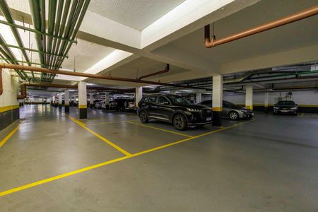 Apartamento à venda com 192m², 4 quartos e 3 vagas Apartamento à venda com 192m², 4 quartos e 3 vagasÁrea comum