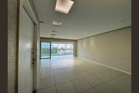 Apartamento à venda com 192m², 4 quartos e 3 vagas Apartamento à venda com 192m², 4 quartos e 3 vagasSala