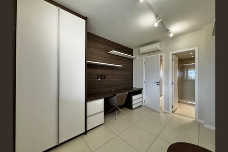 Apartamento à venda com 192m², 4 quartos e 3 vagas Apartamento à venda com 192m², 4 quartos e 3 vagasSuíte 2
