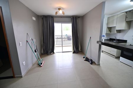 Sala de apartamento para alugar com 2 quartos, 33m² em Setor Garavelo, Goiânia