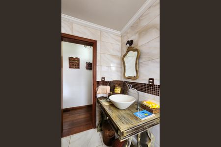 Apartamento à venda com 84m², 2 quartos e 1 vaga Apartamento à venda com 84m², 2 quartos e 1 vagaBanheiro Social