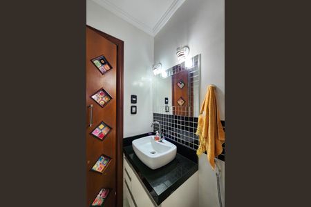 Apartamento à venda com 84m², 2 quartos e 1 vaga Apartamento à venda com 84m², 2 quartos e 1 vagaBanheiro da Suíte