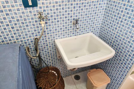 Apartamento à venda com 84m², 2 quartos e 1 vaga Apartamento à venda com 84m², 2 quartos e 1 vagaÁrea de Serviço