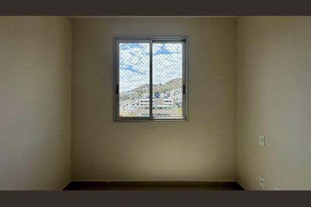 Quarto 2 de apartamento para alugar com 3 quartos, 80m² em Buritis, Belo Horizonte