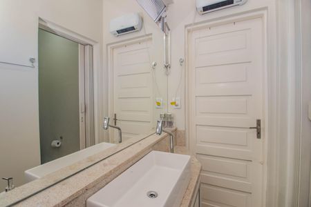 Apartamento para alugar com 134m², 3 quartos e 2 vagasBanheiro da Suíte