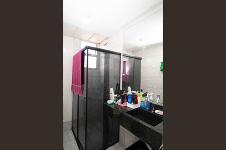 Banheiro de apartamento para alugar com 2 quartos, 50m² em Vila Alzira, Guarulhos