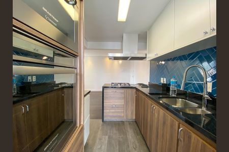 Apartamento à venda com 86m², 2 quartos e 1 vaga Apartamento à venda com 86m², 2 quartos e 1 vagaCozinha e Área de Serviço