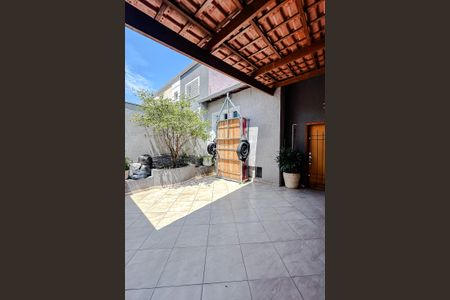 Casa à venda com 180m², 2 quartos e 2 vagasGaragem