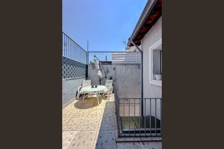 Casa à venda com 180m², 2 quartos e 2 vagasÁrea externa