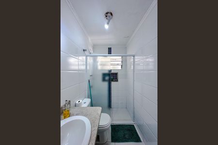 Casa à venda com 180m², 2 quartos e 2 vagasBanheiro da Suíte 1