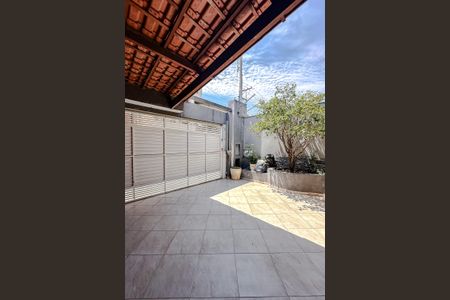 Casa à venda com 180m², 2 quartos e 2 vagasGaragem