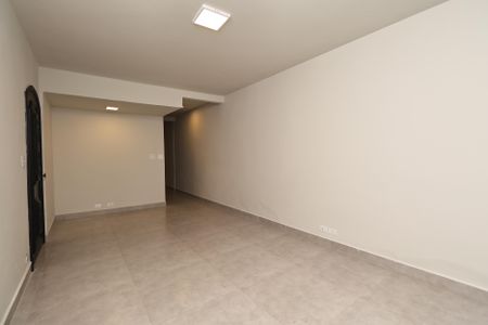 Sala de casa para alugar com 5 quartos, 280m² em Jardim Ocara, Santo André