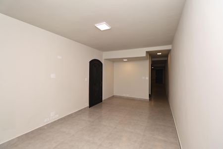 Sala de casa para alugar com 5 quartos, 280m² em Jardim Ocara, Santo André