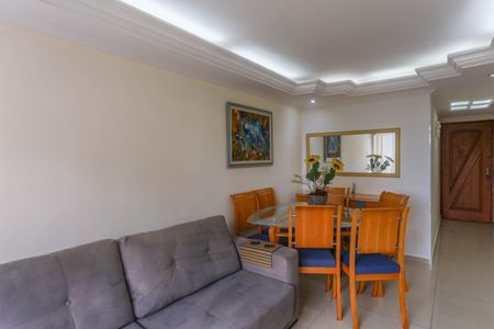 Sala de apartamento para alugar com 2 quartos, 58m² em Taboão, Diadema