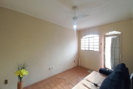 Sala de casa para alugar com 2 quartos, 60m² em Jardim Anton Von Zuben, Campinas