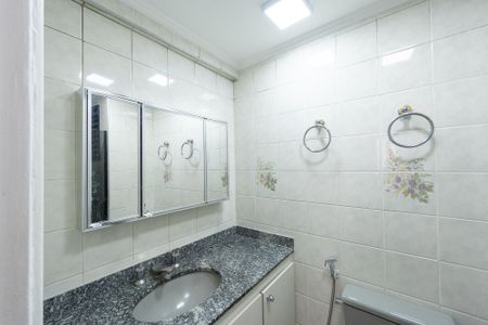 Apartamento à venda com 92m², 3 quartos e 2 vagas Apartamento à venda com 92m², 3 quartos e 2 vagasBanheiro Social