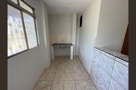 Sala e cozinha  de apartamento para alugar com 1 quarto, 60m² em Eqnn 5/7, Brasília
