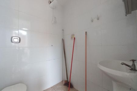 Banheiro de casa para alugar com 2 quartos, 60m² em Jardim Anton Von Zuben, Campinas