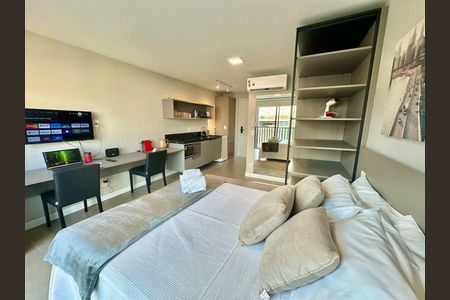Quarto  de apartamento para alugar com 1 quarto, 24m² em Auxiliadora, Porto Alegre