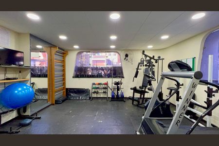 Apartamento à venda com 117m², 3 quartos e 2 vagas Apartamento à venda com 117m², 3 quartos e 2 vagasAcademia