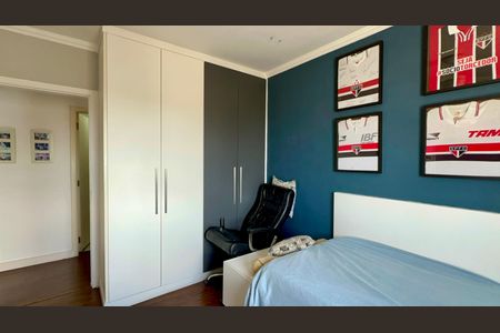 Apartamento à venda com 117m², 3 quartos e 2 vagas Apartamento à venda com 117m², 3 quartos e 2 vagasQuarto 2