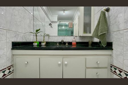 Apartamento à venda com 117m², 3 quartos e 2 vagas Apartamento à venda com 117m², 3 quartos e 2 vagasBanheiro