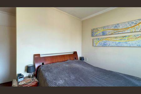 Apartamento à venda com 117m², 3 quartos e 2 vagas Apartamento à venda com 117m², 3 quartos e 2 vagasSuite